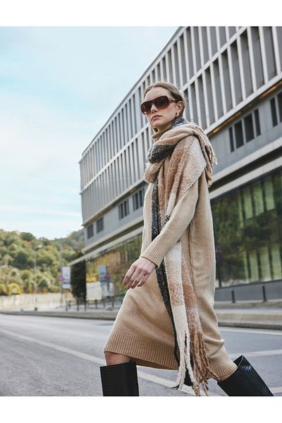 Koton Μακρυμάνικο άνετο πλεκτό φόρεμα με ζιβάγκο σε μίντι μήκος
