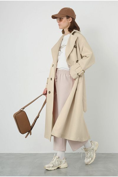 HEQA Beige Trench Coat with Belt Buckle