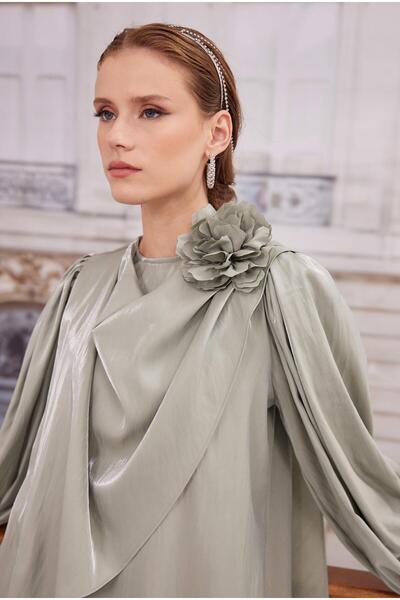 HEQA Çiçek Broş Detaylı Takım Çağla