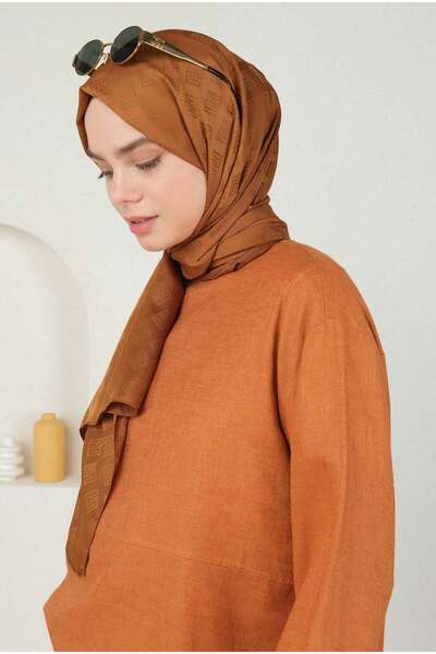 HEQA Logo Desen Jakar Şal Karamel