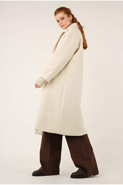 HEQA Двуредно кашмирено палто с копчета в цвят екрю