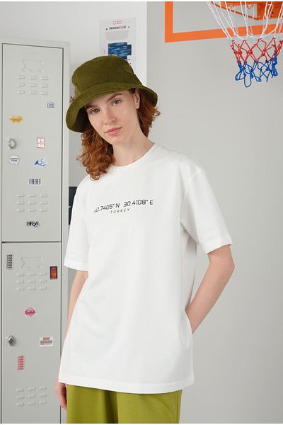 HEQA Tricou cu coordonate alb