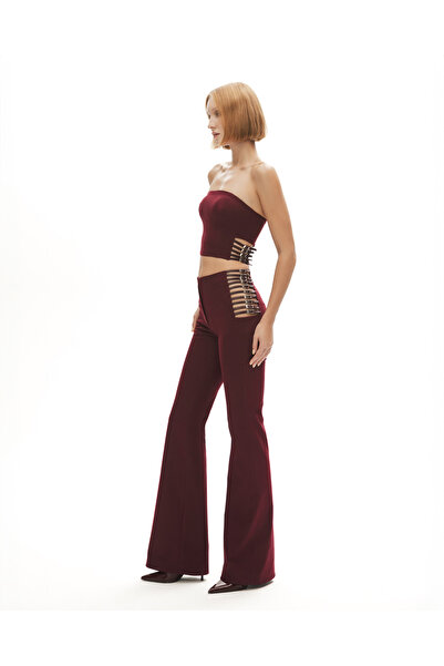 Khela The Label Power Trip Top In Merlot Bordo Straplez Crop Top