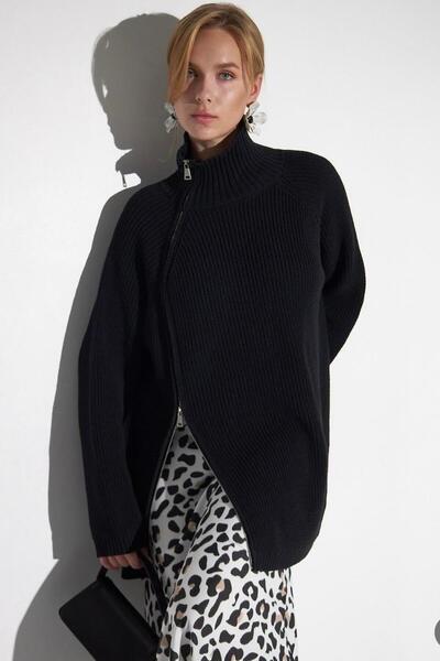 Mine Tan Butik Tunica Neagra Tricotata - Detaliata Fermoar