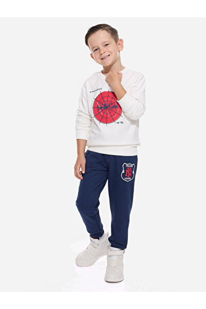 Victor and Jane By Styli Graphic Print Regular Fit Sweatshirt & Joggers Set