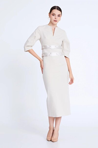 KAMEYA KUŞAKLI YIRTMAÇLI MİDİ ELBİSE 25W40658