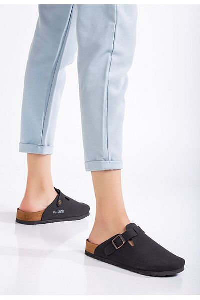 MaskButik Black Sandy Slippers - Closed Front and Buckle