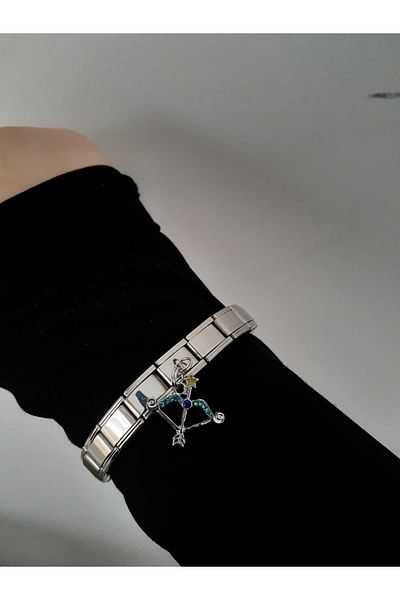 bijoux uniques Italian Charm Bracelet with Steel Bow Figure