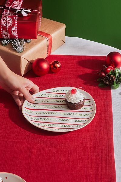 Karaca New Year New Year Kokina Green Dot Cake Plate 20.5 cm