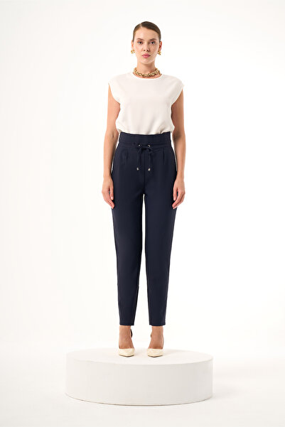 Mizalle Beli Pile Bağcıklı Lacivert Pantolon