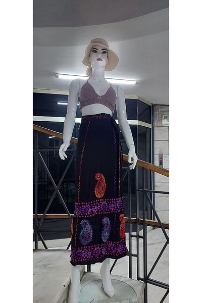 Bohem Stil Ινδική μακριά φούστα με μοτίβο λουλουδιών μπατίκ και κεντημένη ινδική φούστα