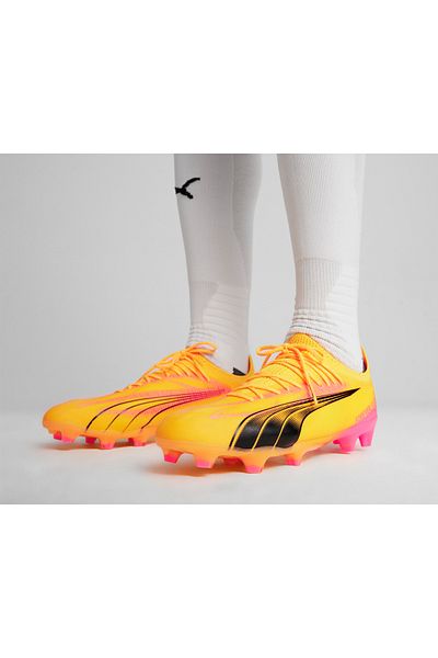 Puma Colorful Ultra Ultimate Fg/Ag Astroturf and Grass Floor Crampons