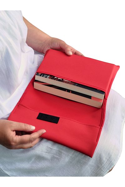 Mi Fama Red Flexible Book Case