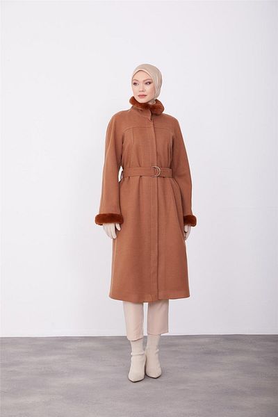 Armine Taba Coat - Κινητό γούνινο και σφιγκτήρα λεπτομέρεια, μοντέλο 23k7213