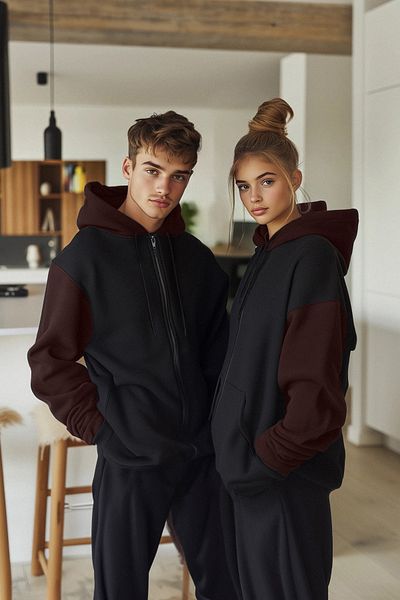 Trendyol Collection Oversize Μαύρη Fleece Ζακέτα - Ζεστή κουκούλα με φερμουάρ TMNAW25SW00076