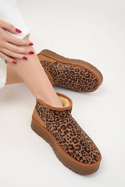 SOHO Hellbraune Damenstiefel mit Leopardenmuster – Modell 20026