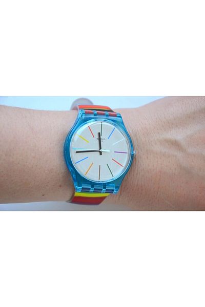 Swatch Men's Wristwatch SUOS106