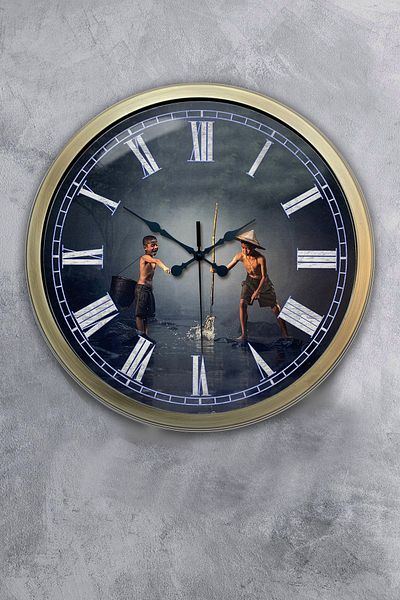 Kasva Concept Ρολόι τοίχου με θέμα τα παιδιά 40 cm Antique Metal