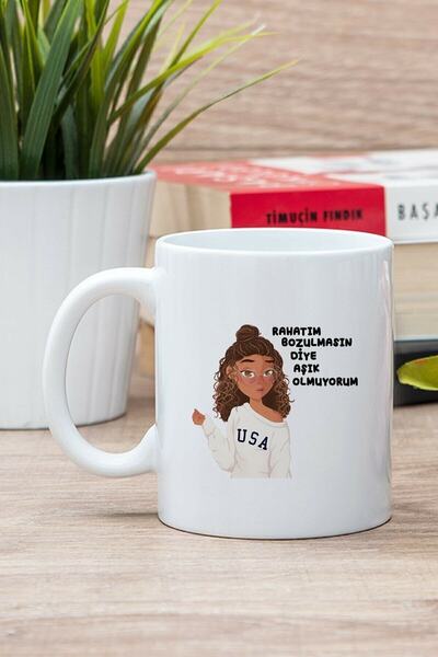 Limon White I Don'T Fall in Love so My Comfort Doesn'T Get Distorted Printed Mug