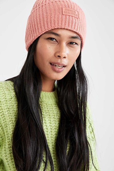 DeFacto Labeled Knitwear Beret