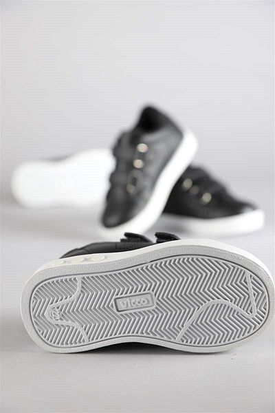 Vicco Oyo Unisex Lighted Black-White Sports Shoes