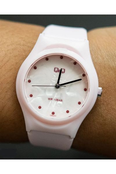 Q&Q Vq86j042yy Waterproof Women's Wristwatch