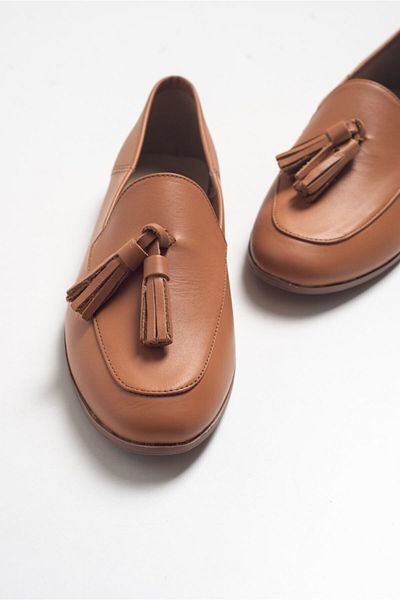 LuviShoes F04 Дамски мокасини от естествена кожа с пискюли от светлокафява кожа