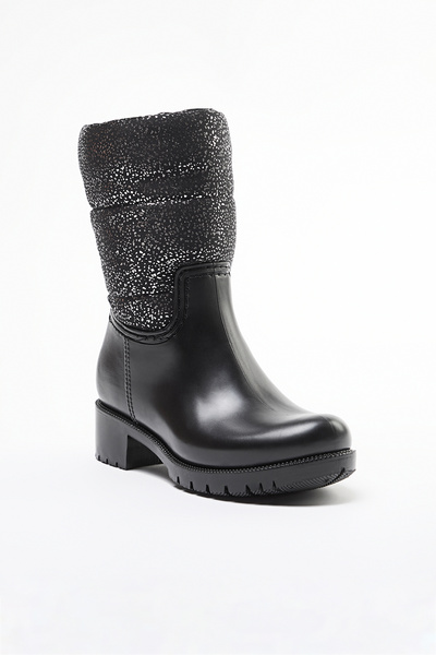 TRENDYOL SHOES Black Leaf Printed Big Girl's Kids Rain Boots
Takaw25Bo00051