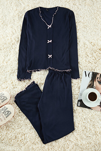 Edit by Trendyol Μπλε ναυτικό βαμβακερή κορδέλα/Φιόγκος και Baby Overlock Λεπτομερές σετ πιτζάμες με ραβδώσεις TEDAW25PT00023