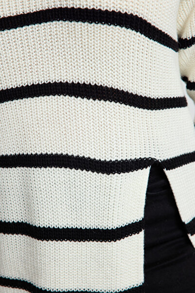 Trendyol Curve Ecru Striped Slit Long Knitwear Sweater Tbbaw25An00058