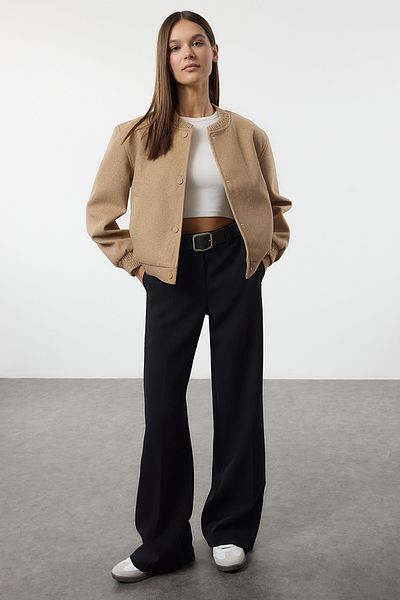 Trendyol Collection Beige Bomberjacke – Kaschmir TWOAW25MO00070