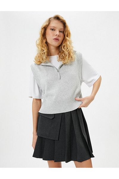 Koton Crop Sweater Stand Collar Half Zipper Sleeveless Knit