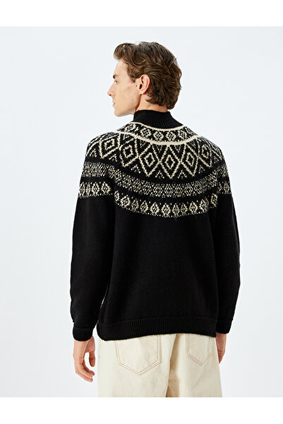 Koton Winterstrickpullover mit Stehkragen und Muster