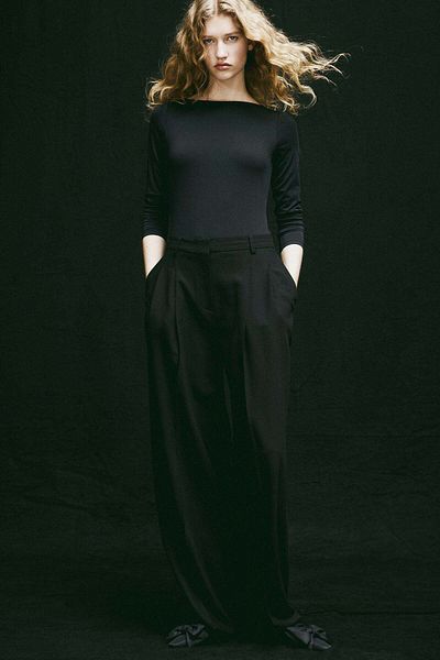 H&M حراسة مشددة على التقنية