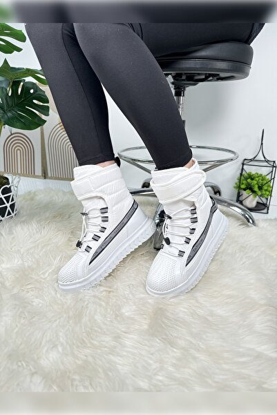 Nstil Günlük Kadın Beyaz Kaymaz Kalın Taban Cırtlı Lastik Oval Burun Kürklü Astar Rahat Hafif Kar Botu 920