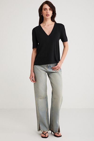 ETHIQUET Tricou Aline negru cu decolteu în V pentru femei - 100% bumbac organic, cu croiala normală