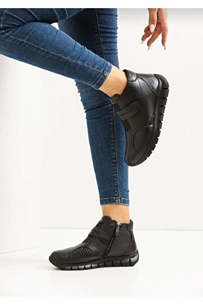 Özkan Ayakkabı Kemik Çıkıntısına Özel Hakiki Deri Cırtlı Fermuarlı Siyah Kaymaz Kaucuk Taban Anne Bot