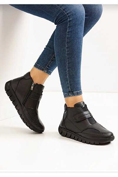 Özkan Ayakkabı Kemik Çıkıntısına Özel Hakiki Deri Cırtlı Fermuarlı Siyah Kaymaz Kaucuk Taban Anne Bot