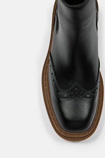 NILUFARR Dems Black Genuine Leather Tan Sole Boots