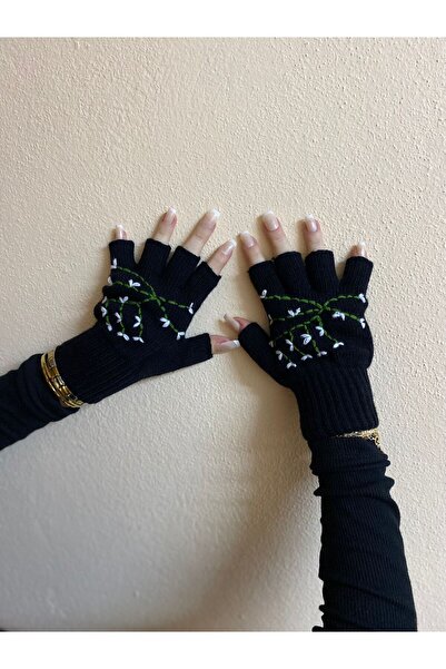 sema aksesuar Handmade Floral Embroidered Red French Painter Beret and Black Fingers Cut Out Gloves Set - Gift