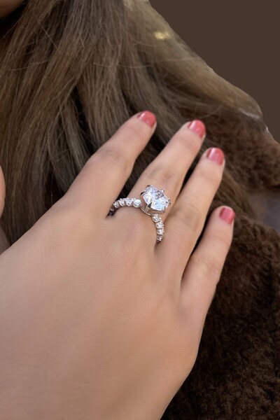 Altınaşkı Tektaş Altın Yüzük