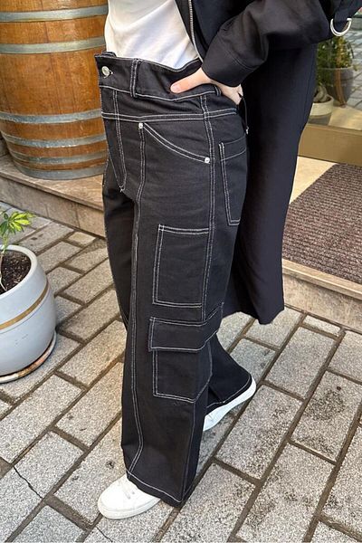 Oven Black and White Stitched Cargo Pants