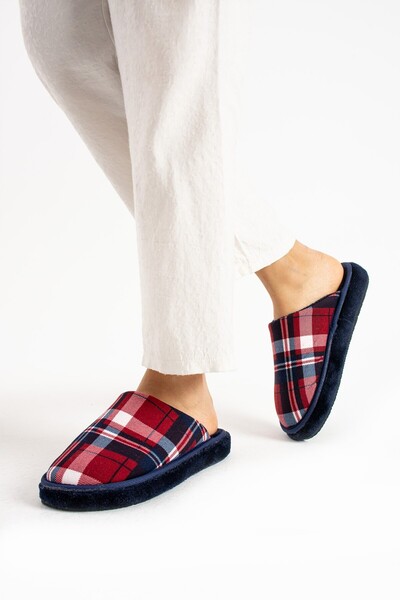 Bermody Kockás téli meleg csúszásgátló talp kényelmes puha karácsonyi női és férfi családi beltéri papucs