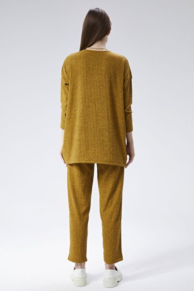 soBasic Комфортен костюм от две части в цвят горчица