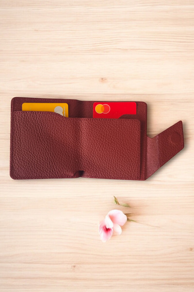 Clavel حامل بطاقات مغناطيسي من الجلد الطبيعي