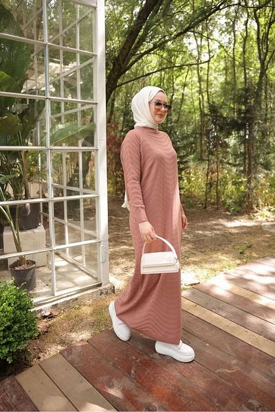 QUAWEAR Crew Neck Knitwear Hijab Dress