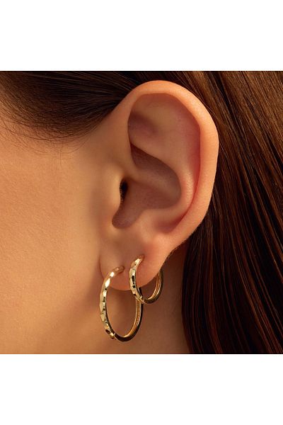 Beloro Jewels Quadrilatero D'ora Marina Creolen aus 9 Karat Gold mit Diamantschliff Bo360090