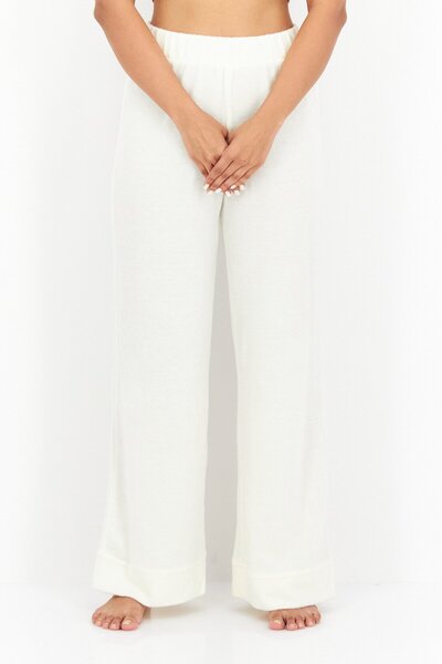 PIECES بيجامة نسائية سادة، كريمي