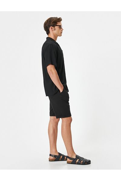 Koton Slim Fit-Shorts aus Chino-Stoff – geknöpfte Tasche, mehrlagiges Bein