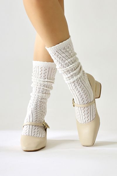 Limoya Abby Beige Women's Casual Shoes with Blunt Toe Buckle Detail